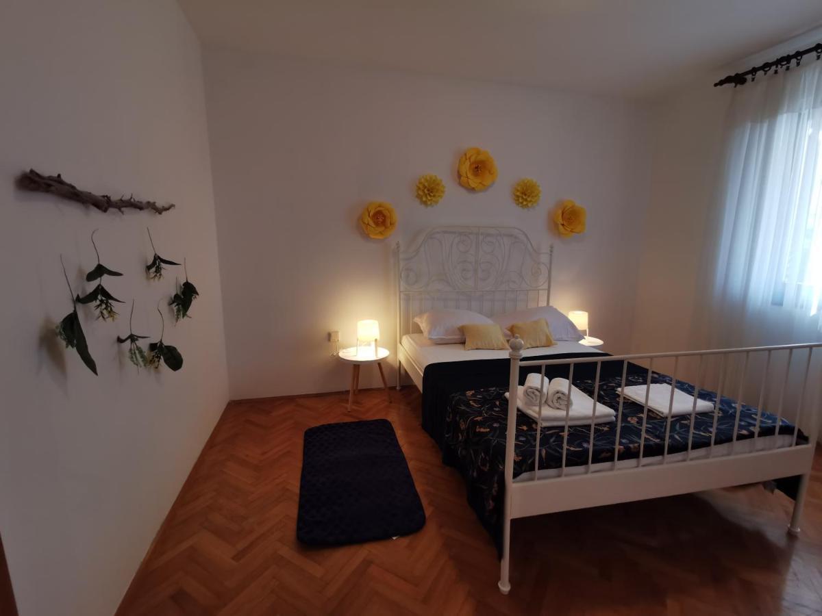 Apartments Lucia Pag Town Dış mekan fotoğraf